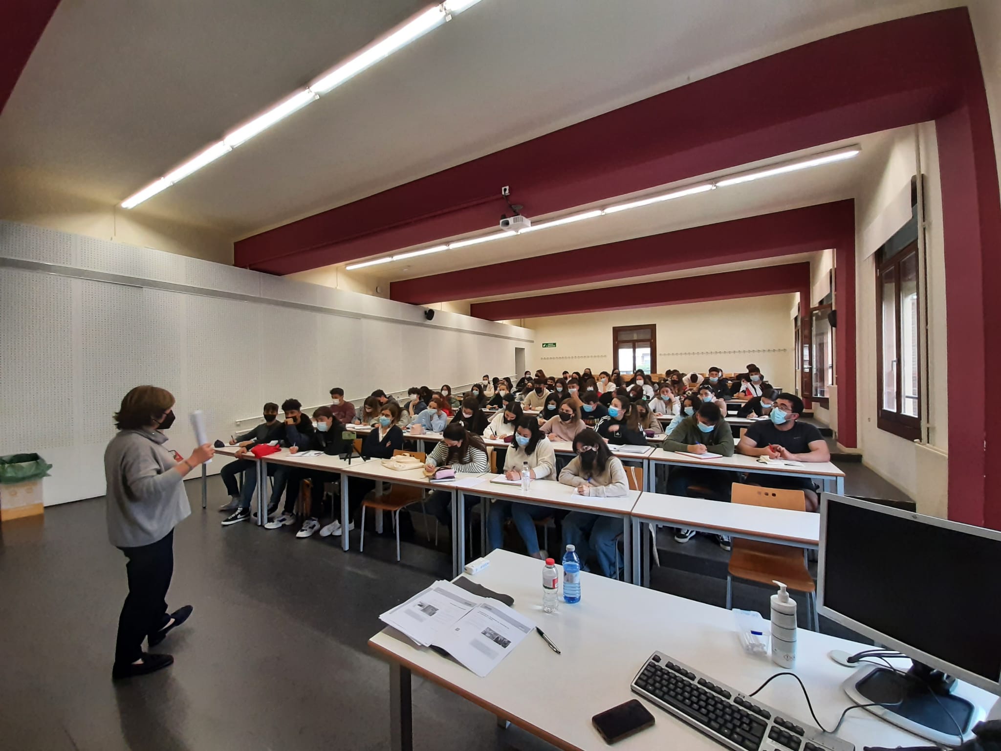 roda de premsa a l'aula